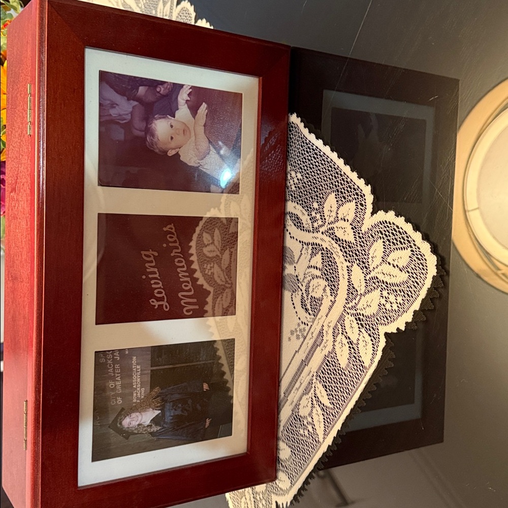 Loving Memories Box with Photo Frame - Picture 4 of 4